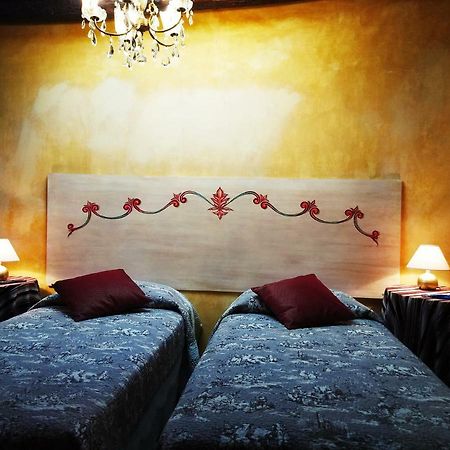 스폴레토 Sotto I Tetti Del Borgo 아파트 외부 사진