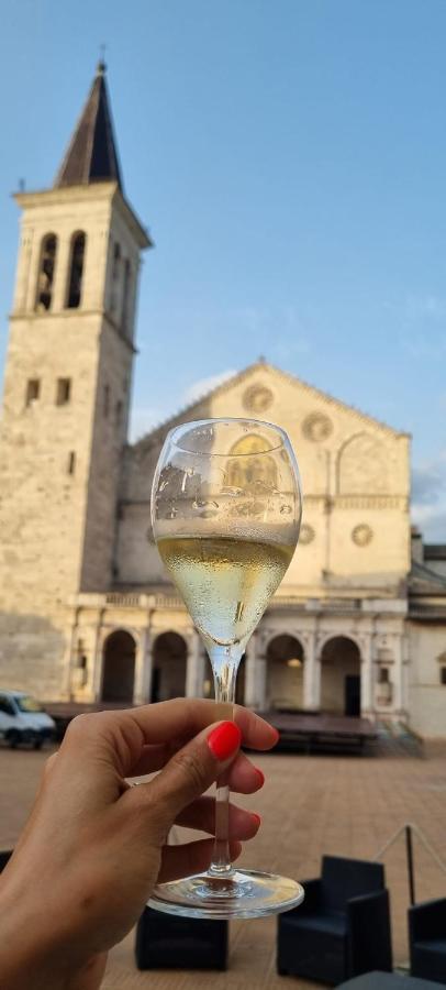 스폴레토 Sotto I Tetti Del Borgo 아파트 외부 사진